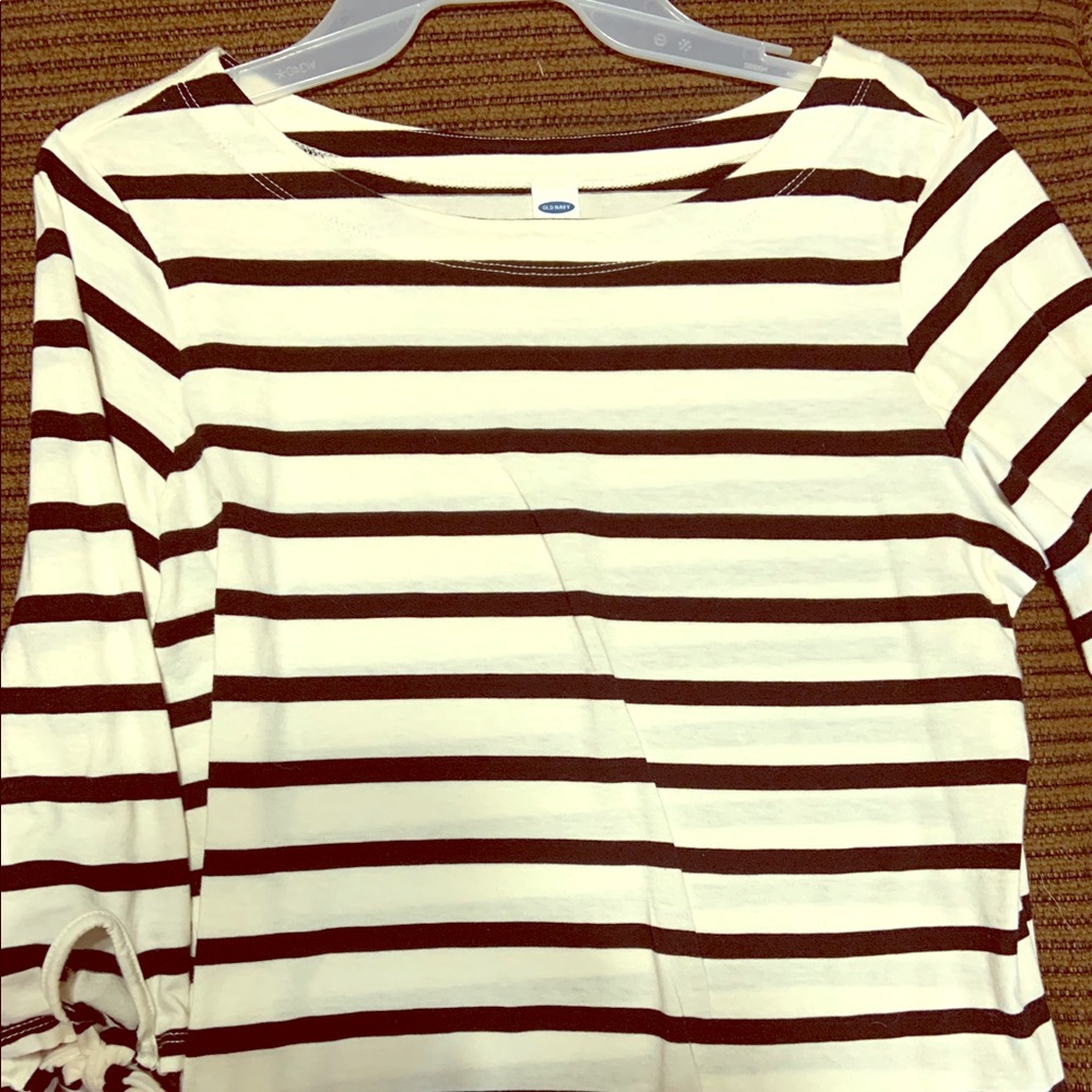 OLD NAVY BLACK/WHITE NEVER WORN